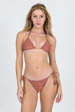 Cargar imagen en el visor de la galería, Model Front: Rio De Sol Bas Bottom Shimmer-Copper Frufru-Comfy
