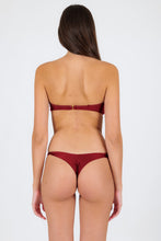 Cargar imagen en el visor de la galería, Model Back: Rio De Sol Bas Bottom Shimmer-Divino Nice-Fio
