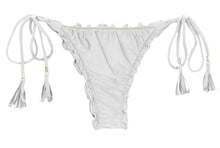 Cargar imagen en el visor de la galería, Product Front: Rio De Sol Bas Bottom Shimmer-White Frufru-Fio
