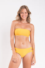 Cargar imagen en el visor de la galería, Model Front: Rio De Sol Bas Bottom Solar Madrid
