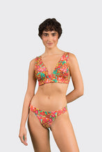 Cargar imagen en el visor de la galería, Model Front: Rio De Sol Bas Bottom Tropics Essential-Cos
