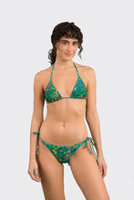 Cargar imagen en el visor de la galería, Model Front: Rio De Sol Bas Bottom Wilds Ibiza-Comfy
