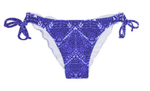 Cargar imagen en el visor de la galería, Product Front: Rio De Sol Bas Calcinha Bluejean Ripple
