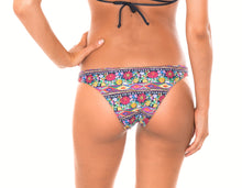 Cargar imagen en el visor de la galería, Model Back: Rio De Sol Bas Calcinha Folk Strappy
