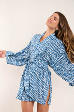 Cargar imagen en el visor de la galería, Image 05: Rio De Sol Robe De Plage Chuva Kimono
