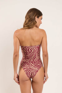 Model Back: Rio De Sol Une Pièce Dune Sara-Op