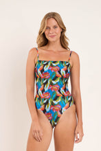 Cargar imagen en el visor de la galería, Model Front: Rio De Sol Une Pièce Flair Cleo
