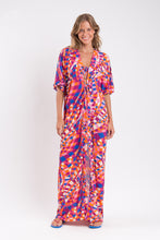 Cargar imagen en el visor de la galería, Model Front: Rio De Sol Vêtement De Plage Funny Long Dress
