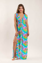 Cargar imagen en el visor de la galería, Model Front: Rio De Sol Vêtement De Plage Fusion Long Dress Soleil

