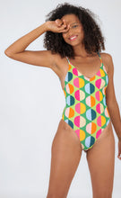 Cargar imagen en el visor de la galería, Model Front: Rio De Sol Une Pièce Garden-City Hype
