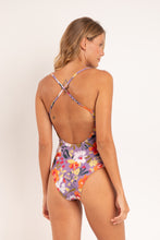 Cargar imagen en el visor de la galería, Model Back: Rio De Sol Une Pièce Garden-Flower Julia
