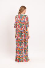 Cargar imagen en el visor de la galería, Model Back: Rio De Sol Vêtement De Plage Jungle Long Dress
