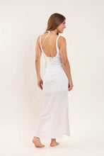 Cargar imagen en el visor de la galería, Model Back: Rio De Sol Vêtement De Plage Memphis-White Saida Yara
