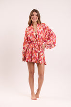 Cargar imagen en el visor de la galería, Model Front: Rio De Sol Robe De Plage Mirage Kimono
