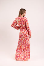 Cargar imagen en el visor de la galería, Model Back: Rio De Sol Vêtement De Plage Mirage Long Dress Verona
