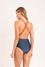 Cargar imagen en el visor de la galería, Model Back: Rio De Sol Une Pièce Nocciola Marina
