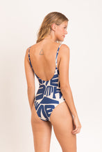 Cargar imagen en el visor de la galería, Model Back: Rio De Sol Une Pièce Pottery Hype
