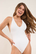 Cargar imagen en el visor de la galería, Image 08: Rio De Sol Une Pièce Sand-White Sunny
