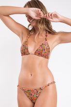 Cargar imagen en el visor de la galería, Image 03: Rio De Sol Ensemble Set Bouquet Tri-Rev Essential-Rev
