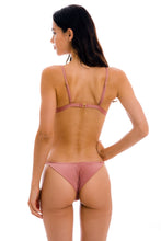 Cargar imagen en el visor de la galería, Model Back: Rio De Sol Ensemble Set Callas Tri-Fixo Cheeky-Fixa
