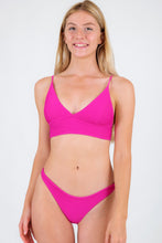 Cargar imagen en el visor de la galería, Gallery: Rio De Sol Ensemble Set Cotele-Amaranto Tri-Tank Essential-Comfy
