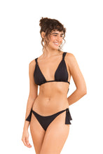 Cargar imagen en el visor de la galería, Model Front: Rio De Sol Ensemble Set Dots-Black Mel Italy
