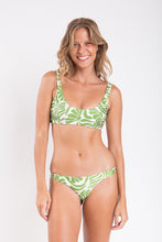 Cargar imagen en el visor de la galería, Model Front: Rio De Sol Ensemble Set Flow Bliss Mia
