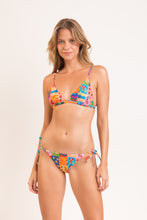 Cargar imagen en el visor de la galería, Model Front: Rio De Sol Ensemble Set Love-Trip Tri-Fixo Ibiza-Comfy
