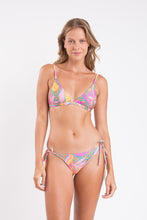 Cargar imagen en el visor de la galería, Model Front: Rio De Sol Ensemble Set Lyla Tri-Fixo Ibiza
