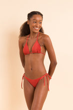 Cargar imagen en el visor de la galería, Image 09: Rio De Sol Ensemble Set Malibu-Chili Tri-Inv Cheeky-Tie
