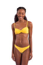 Cargar imagen en el visor de la galería, Model Front: Rio De Sol Ensemble Set Malibu-Yellow Bandeau-Duo Essential
