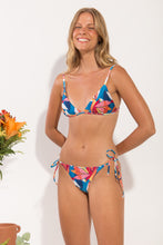 Cargar imagen en el visor de la galería, Model Front: Rio De Sol Ensemble Set Maui Tri-Fixo Ibiza
