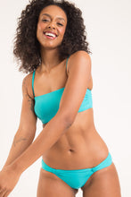 Cargar imagen en el visor de la galería, Image 04: Rio De Sol Ensemble Set Nanai Bandeau-Reto Mel-Comfy
