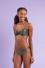 Cargar imagen en el visor de la galería, Image 09: Rio De Sol Ensemble Set Palace Bandeau-Joy Essential
