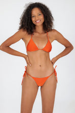 Cargar imagen en el visor de la galería, Image 04: Rio De Sol Ensemble Set Paprica Tri-Rope Cheeky-Rope
