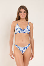 Cargar imagen en el visor de la galería, Model Front: Rio De Sol Ensemble Set Pua-Pacifica Hana Sunset
