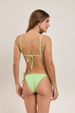 Cargar imagen en el visor de la galería, Model Back: Rio De Sol Ensemble Set Sand-Menta Lia Lacinho
