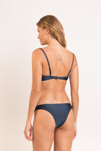 Cargar imagen en el visor de la galería, Model Back: Rio De Sol Ensemble Set Shark Bandeau-Joy Essential
