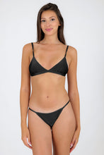 Cargar imagen en el visor de la galería, Model Front: Rio De Sol Ensemble Set Shimmer-Black Tri-Fixo California
