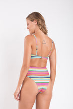 Cargar imagen en el visor de la galería, Model Back: Rio De Sol Ensemble Set Supercolor Bandeau-Joy Highwaist-Spin
