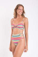 Cargar imagen en el visor de la galería, Image 07: Rio De Sol Ensemble Set Supercolor Bandeau-Joy Highwaist-Spin
