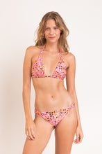 Cargar imagen en el visor de la galería, Model Front: Rio De Sol Ensemble Set Sweet-Camo Mel
