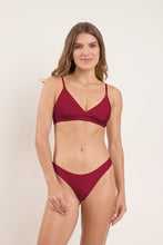 Cargar imagen en el visor de la galería, Model Front: Rio De Sol Ensemble Set Touch-Carmim Paola Essential
