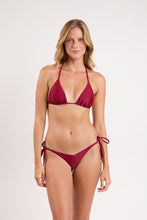 Cargar imagen en el visor de la galería, Model Front: Rio De Sol Ensemble Set Touch-Carmim Tri-Inv Amora
