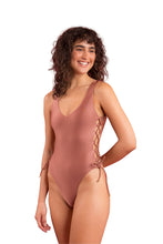 Cargar imagen en el visor de la galería, Image 04: Rio De Sol Une Pièce Shimmer-Copper Zoe
