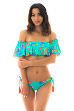 Cargar imagen en el visor de la galería, Model Front: Rio De Sol Haut Top Acqua Flora Babado
