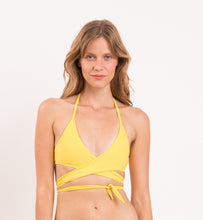 Cargar imagen en el visor de la galería, Gallery: Rio De Sol Haut Top Amarelo Kate
