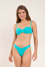 Cargar imagen en el visor de la galería, Model Front: Rio De Sol Haut Top Amb-Nannai Vickie

