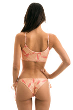 Cargar imagen en el visor de la galería, Model Back: Rio De Sol Haut Top Banana Rose Bra
