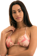 Cargar imagen en el visor de la galería, Gallery: Rio De Sol Haut Top Banana Rose Frufru
